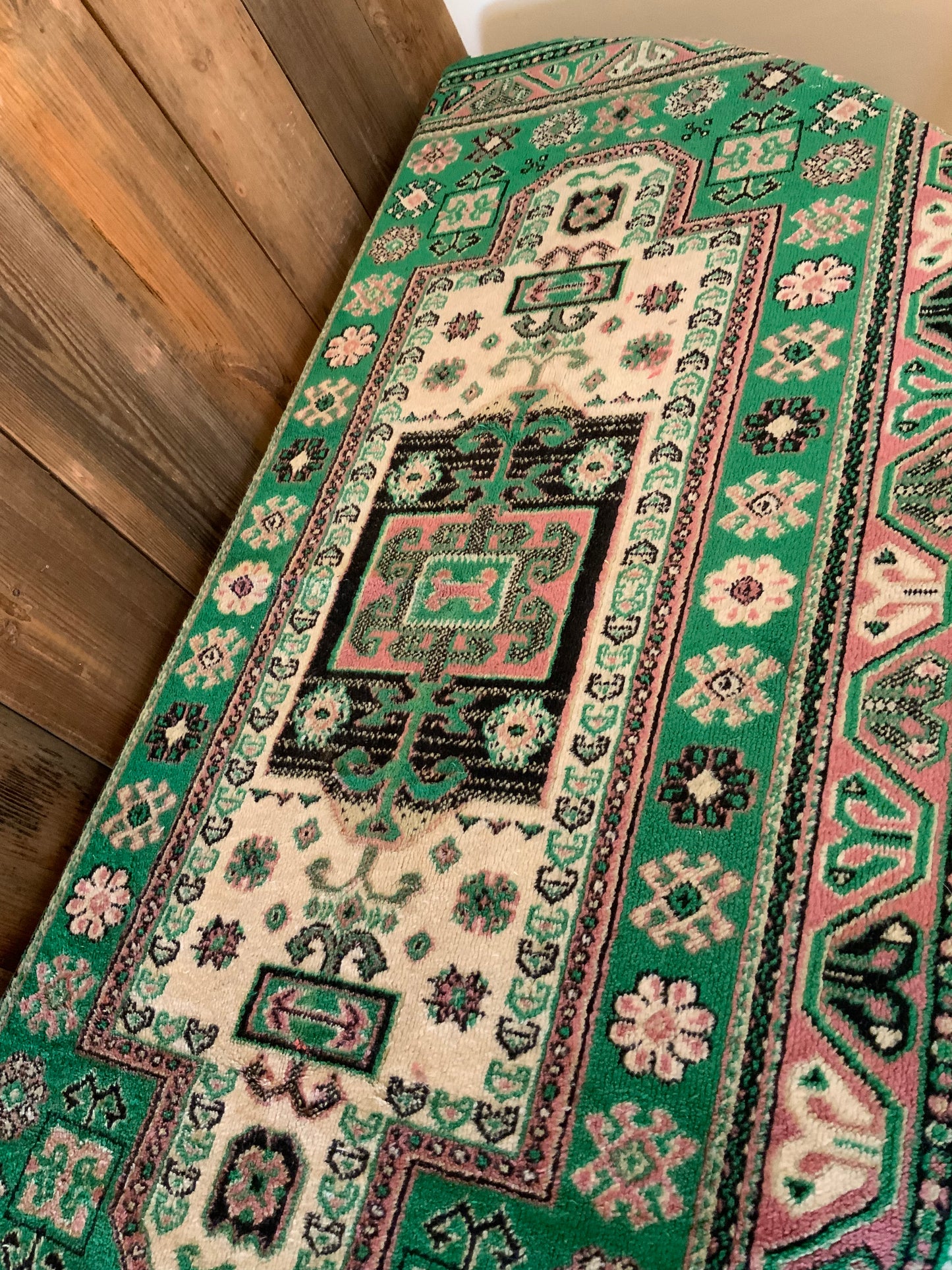 A stunning green rug