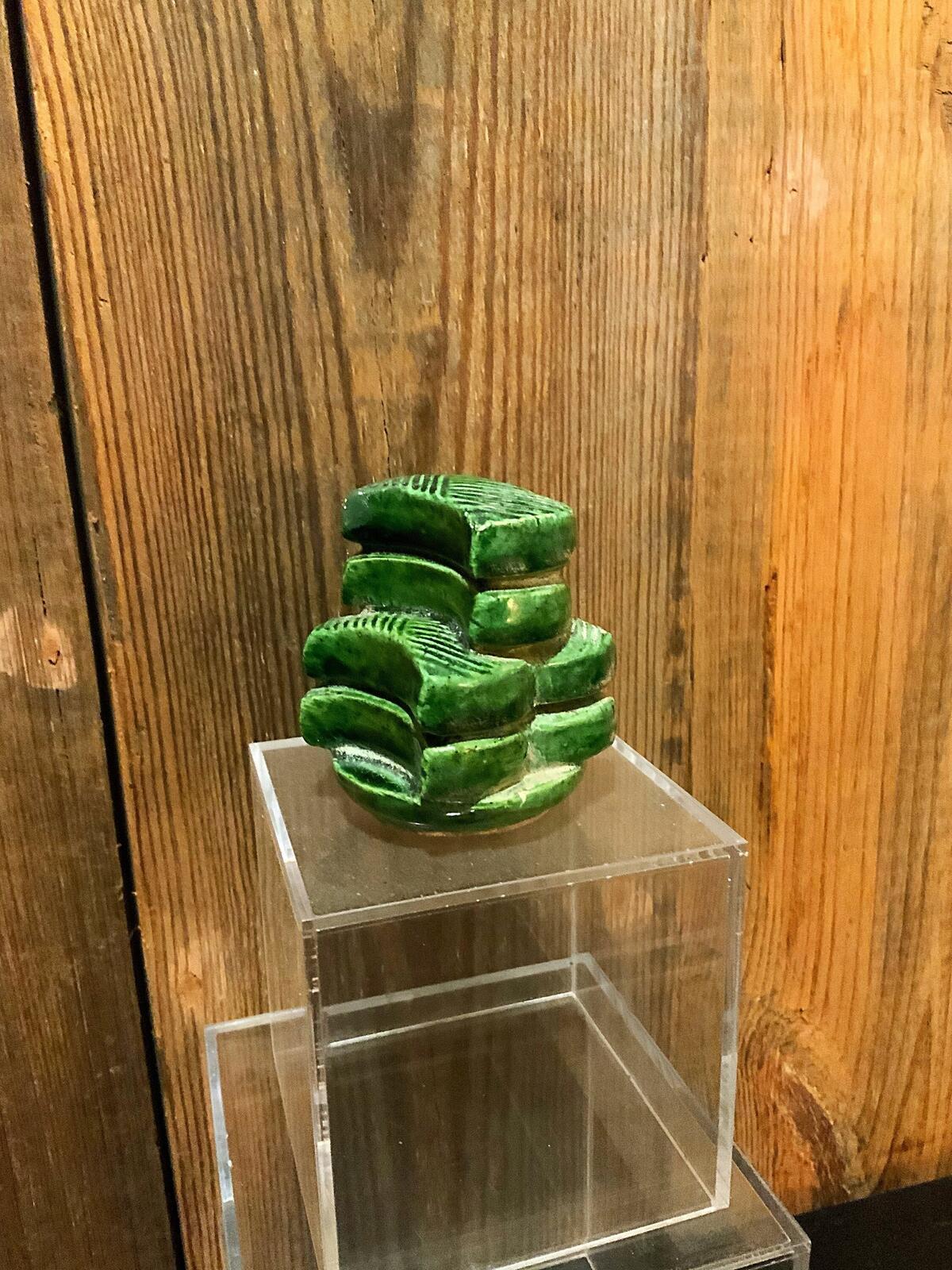 Chinese antique table sculpture