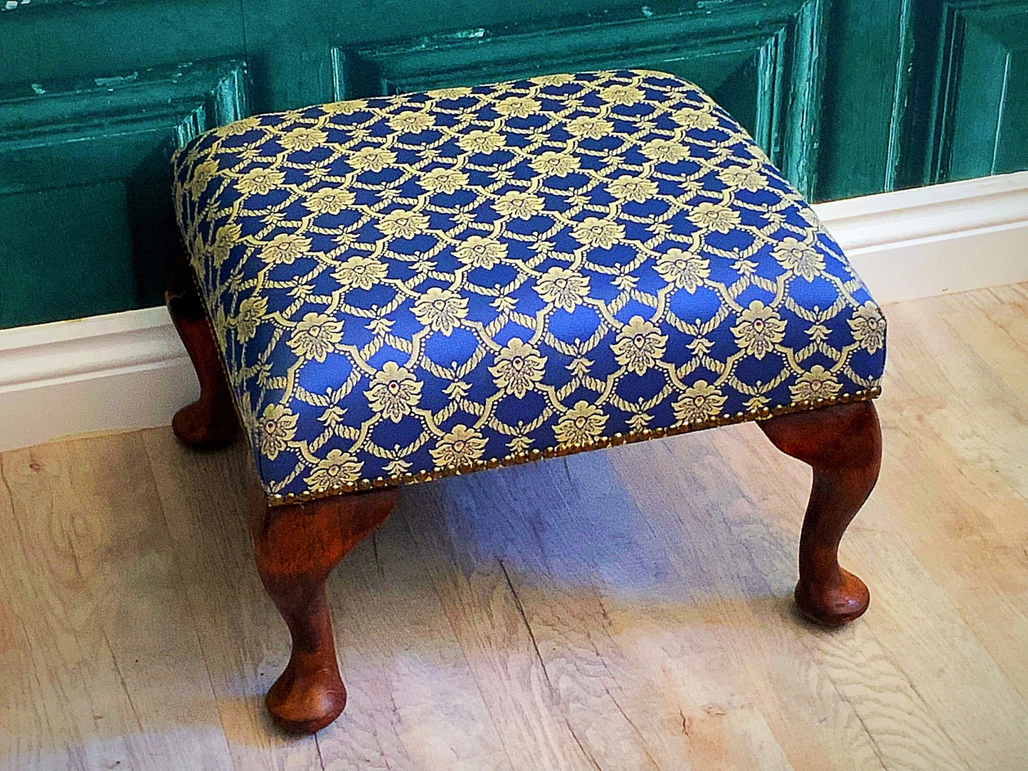 20th century heavy English foot stool