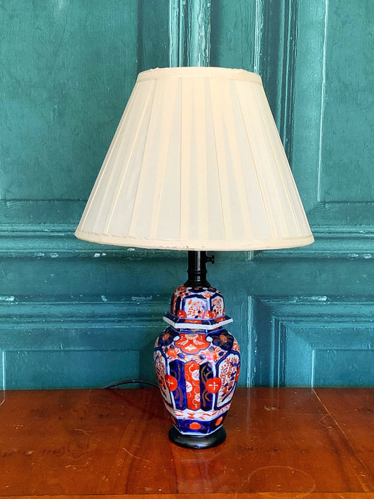 A beautiful Japanese Imari lamp conversion