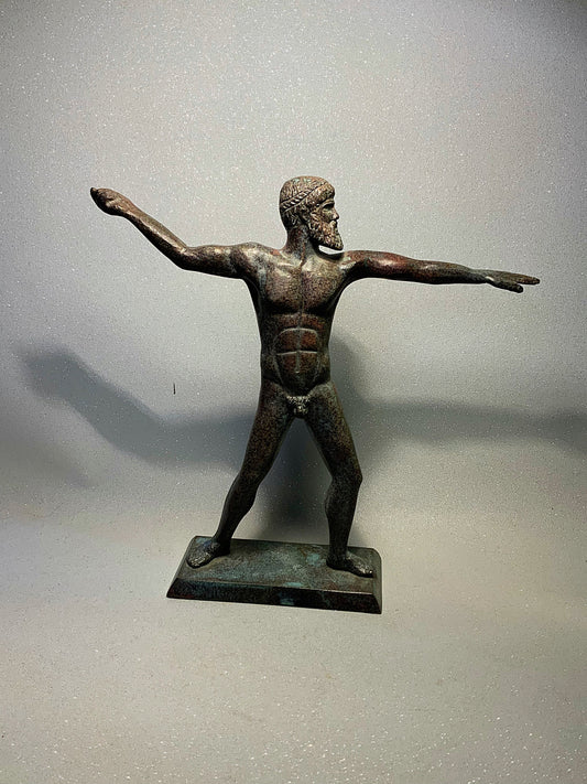 An outstanding bronze “Zeus” statue or figurine