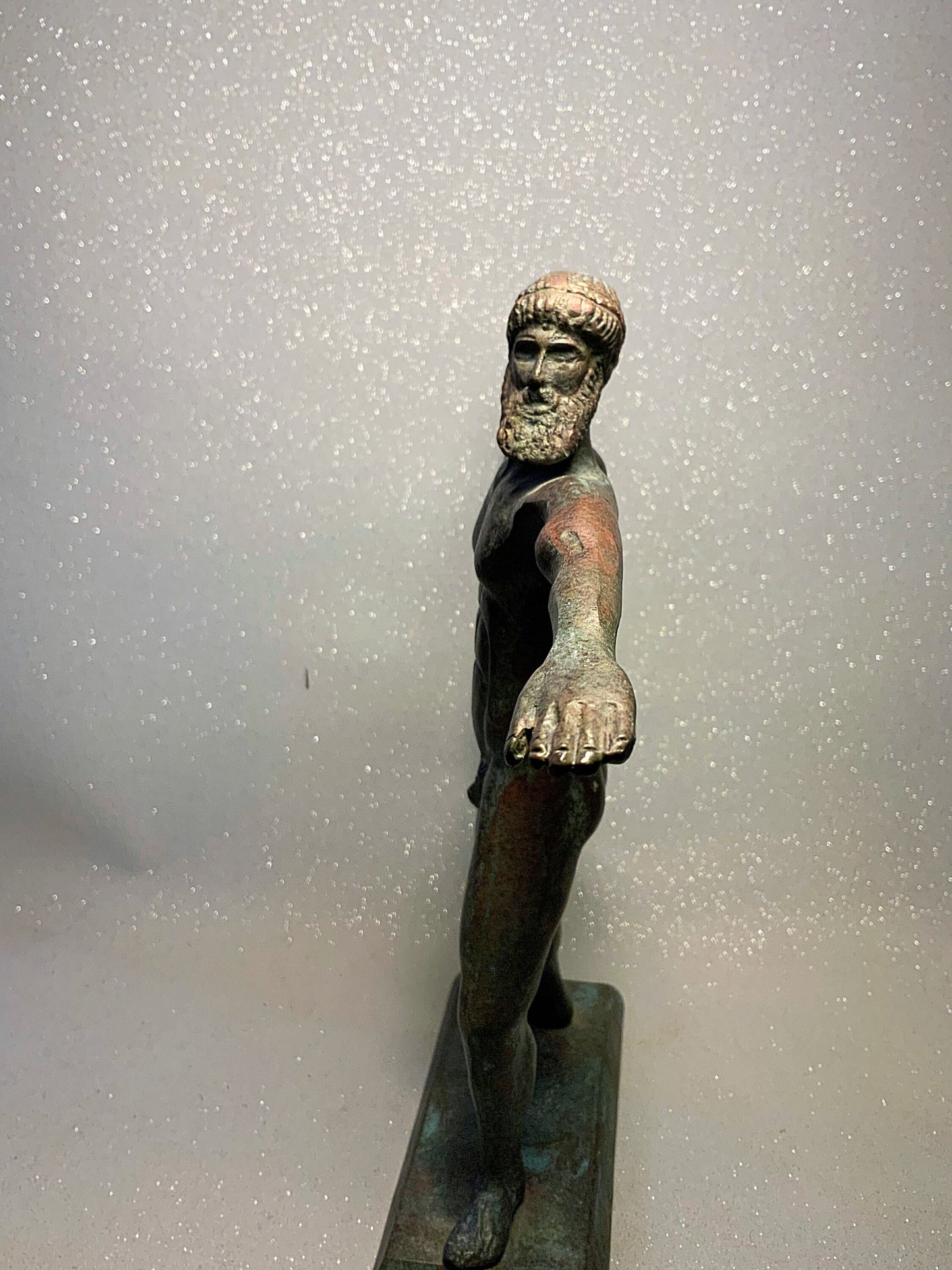 An outstanding bronze “Zeus” statue or figurine