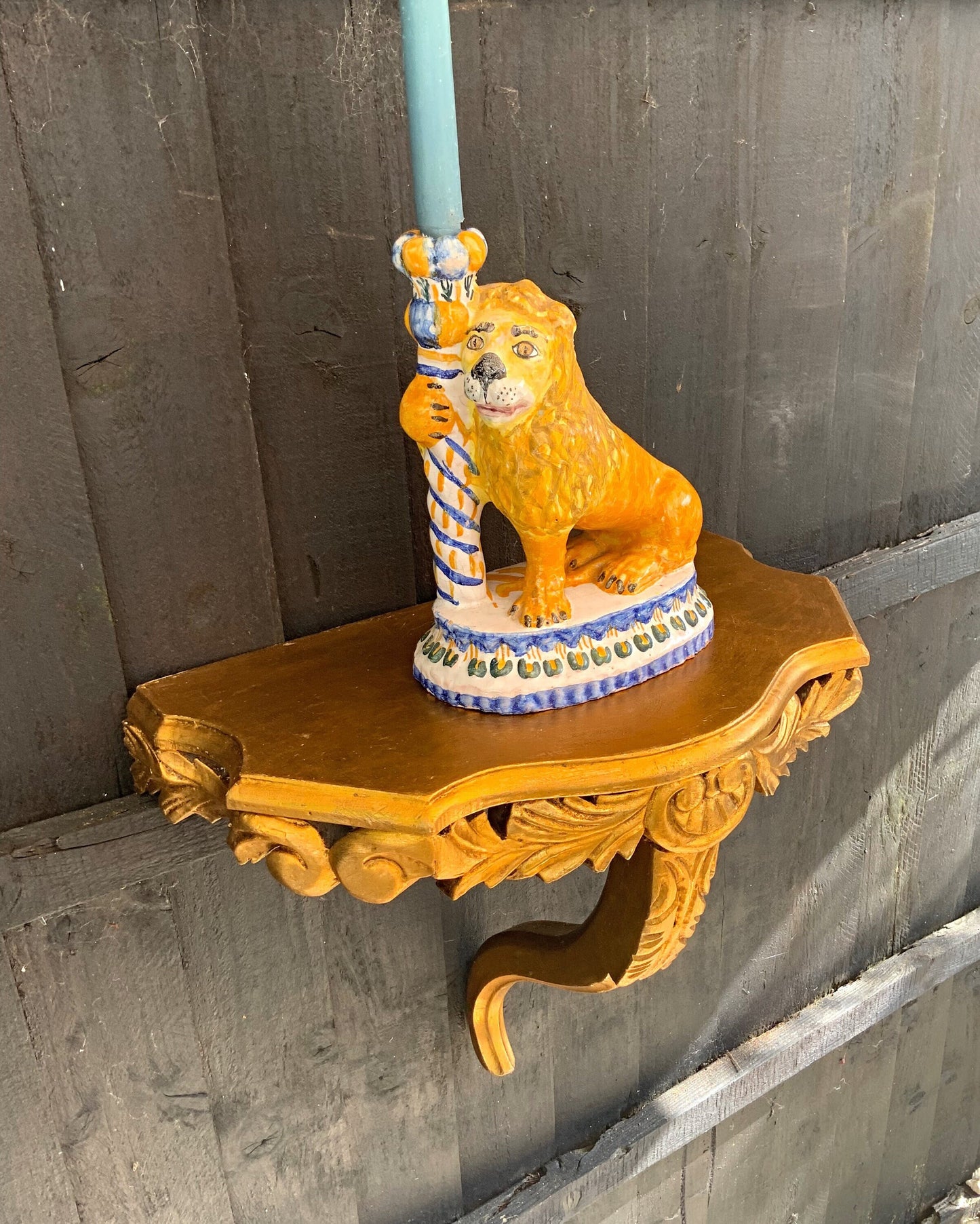 A gorgeous neo classical Italian gilt wood console shelf